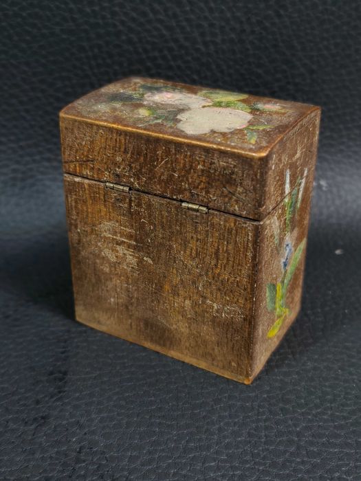 Zabytkowy Drewniany Pojemnik