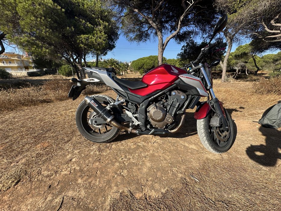 Honda CB500F Vermelha