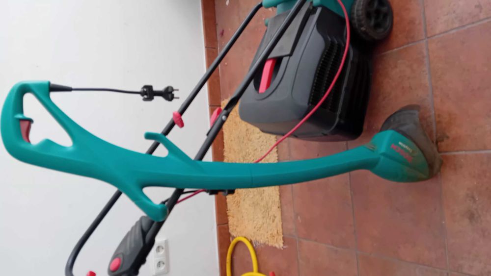 Cortador de relva elétrico Bosch Rotak