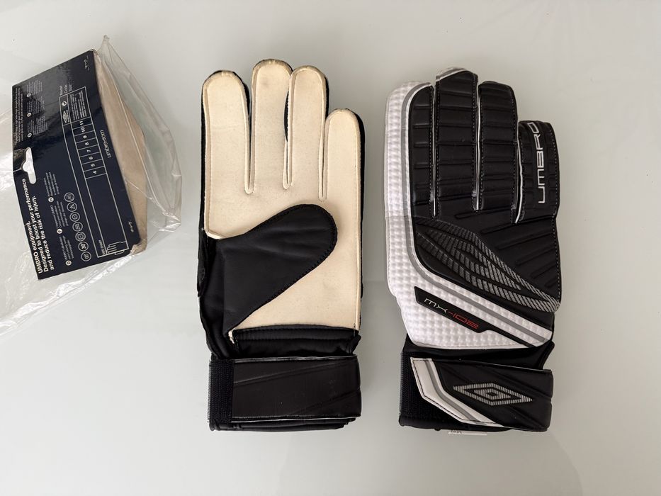Umbro rękawice bramkarskie nowe rozmiar 11