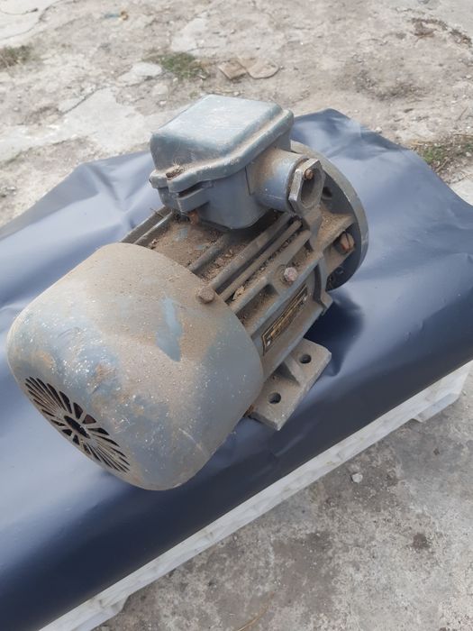 Двигатель асинхроний 0.8квт