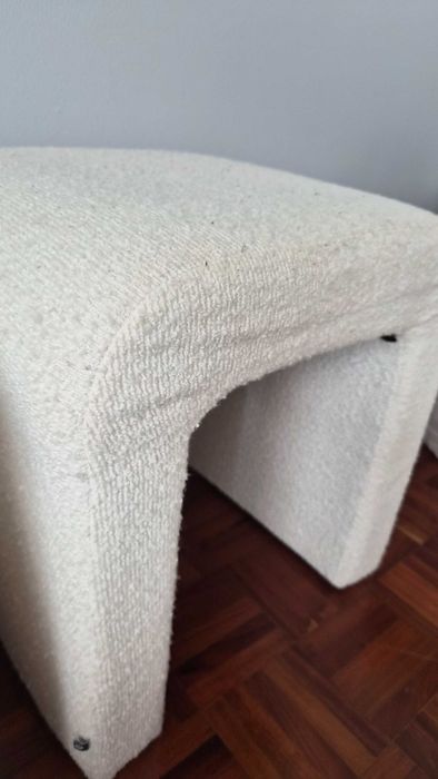 Pufes Boucle Branco