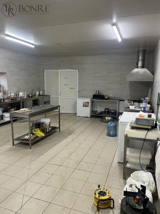 Продаж: Свинокомплекс із діючим бізнесом