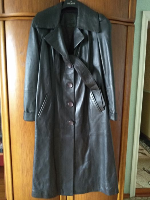 Продам женский плащ