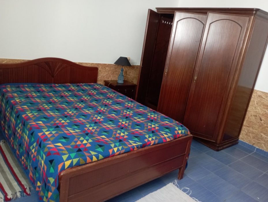 Quarto em Moradia