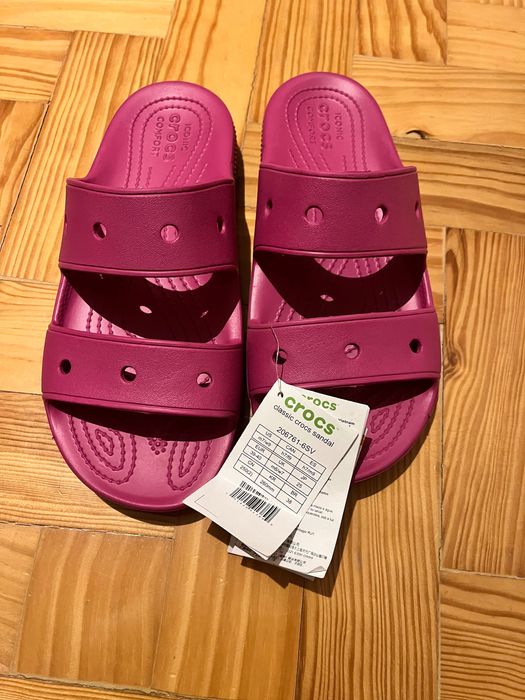 Chinelas Crocs novas número 39/40 - 20 euros