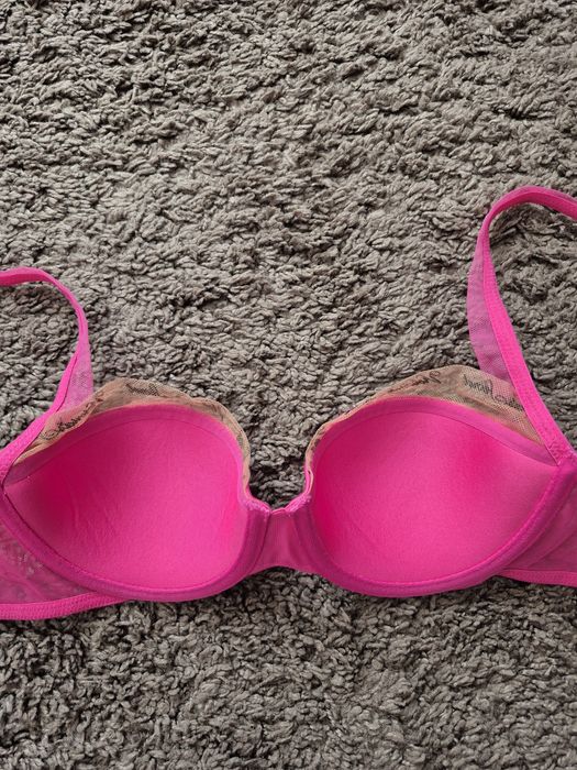 Бюст Victoria Secret 32C