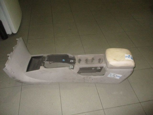 Apoio de braço VOLVO V50 (MW)