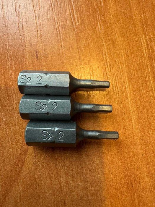 Біта шестигранник 2мм для шуруповерта дрон