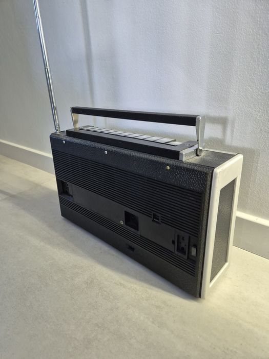 Radio Grundig Satellit 2000 globalne vintage