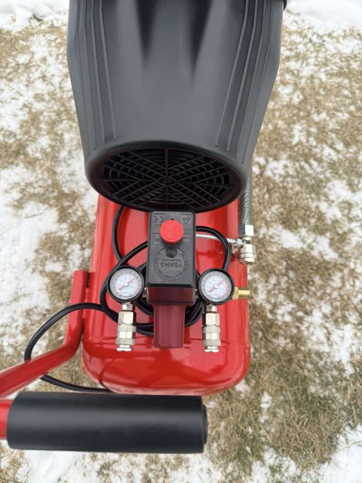 Компресор EINHELL Потужність 2200 Вт 10 бар TC-AC 420/50/10 V