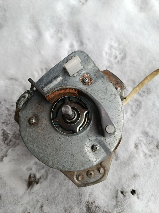 Двигун пральної машинки