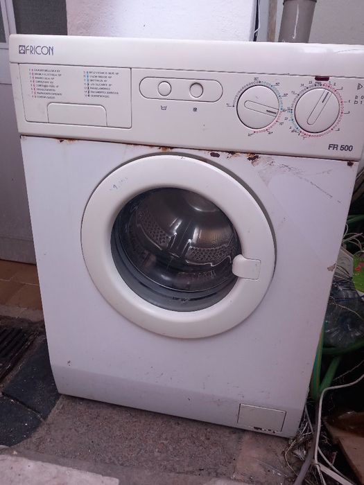 Máquina de lavar roupa, Estói