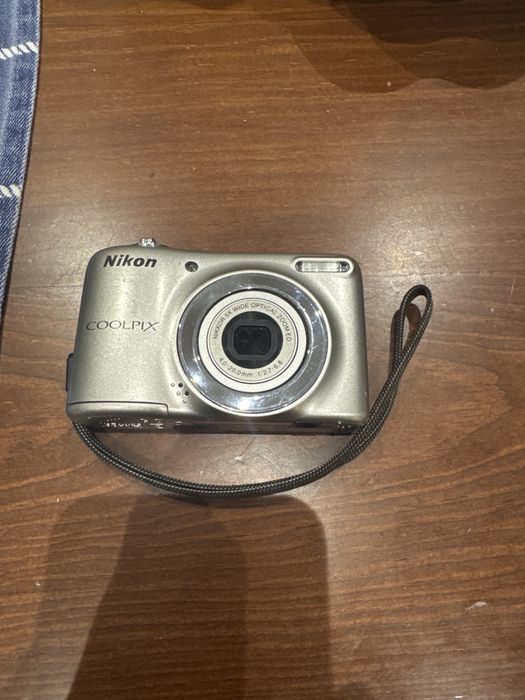 Camera Point & Shoot Nikon Coolpix L25