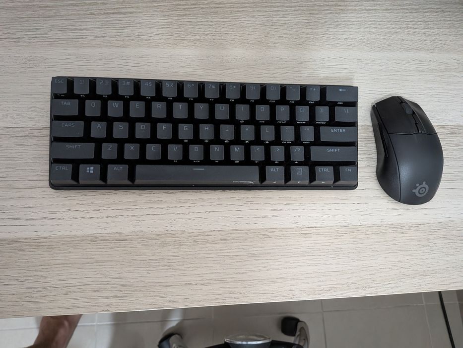 PC Gaming RTX 4060 Ti 16GB | i5-8400 | 16GB RAM | 2TB + Teclado e Rato