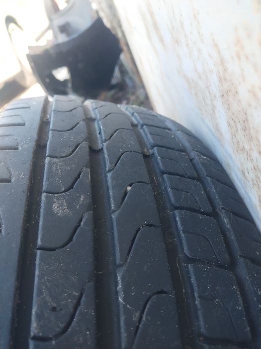 Продам резину 205 60 r16