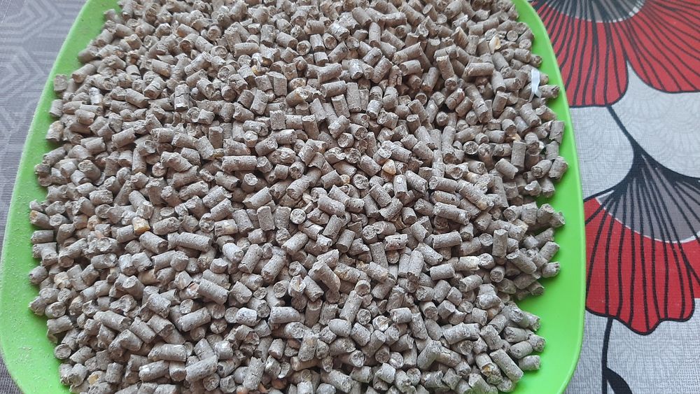 Продаю гранульований корм для курей несучок