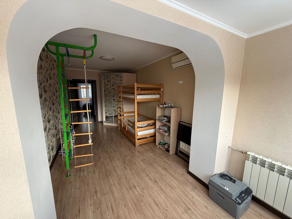 Продам 3 кімнатну квартиру