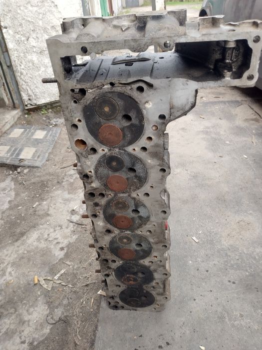 Продам ГБЦ Мерседес 140 MB 140