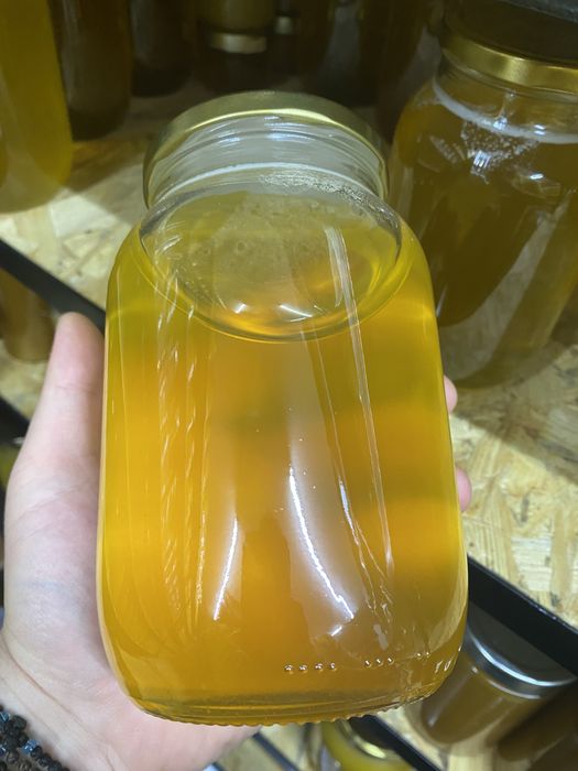 Акацієвий мед з власної пасіки 2025