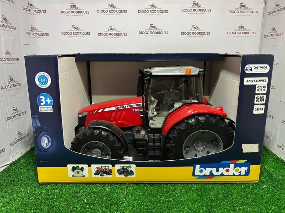 Tratores bruder escala 1:16