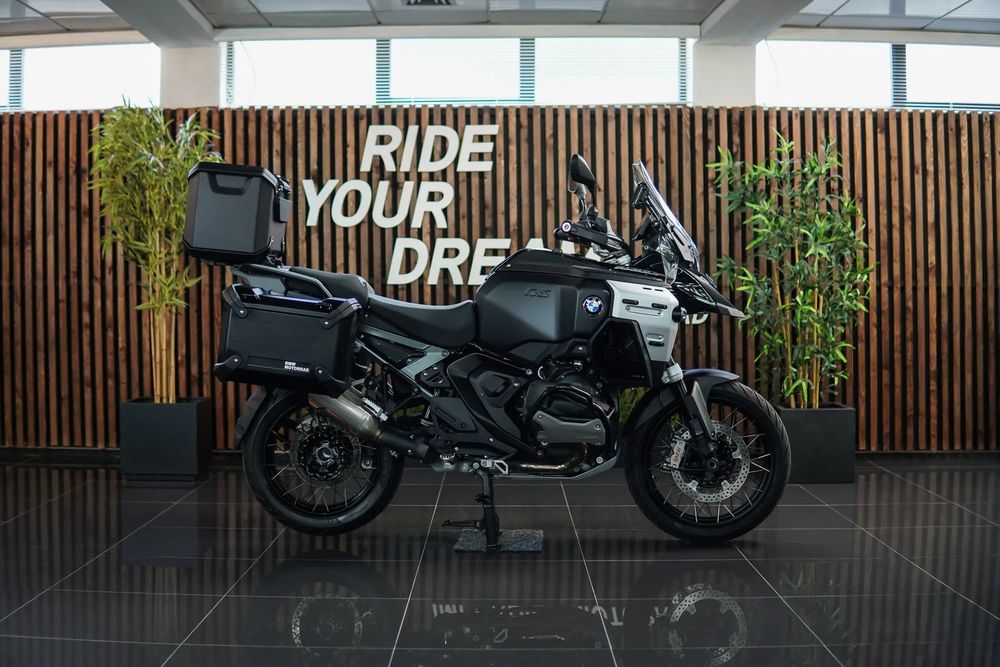 BMW R 1300 GS Adventure TRIPLE BLACK / Rebaixada