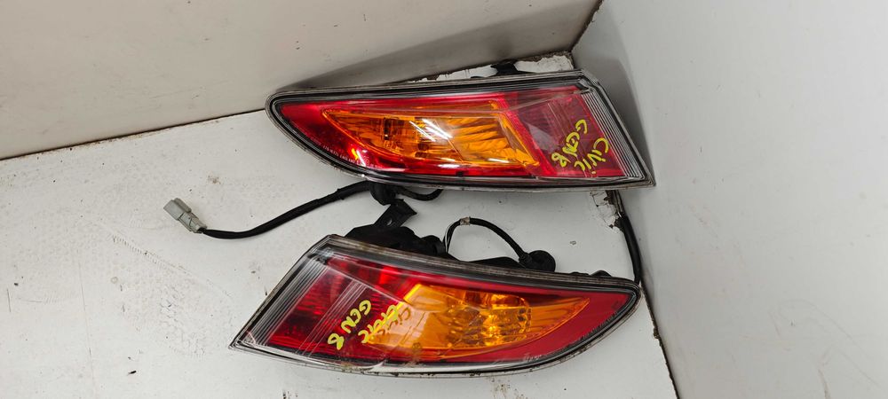 HONDA CIVIC VIII HATCHBACK 06-11 ROK Lewa i Prawa Lampa lewy i prawy tył