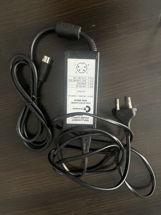 Zasilacz do stacji dysków Commodore 64 modele 1541 1571 1581