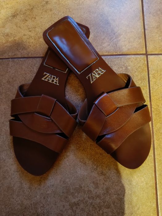 Klapki damskie ZARA