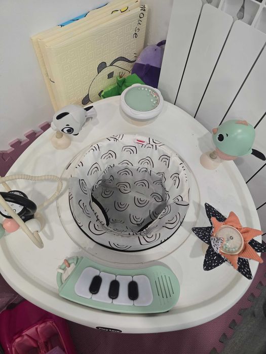 Tiny Love Centro de atividades Here I Grow 5 em 1