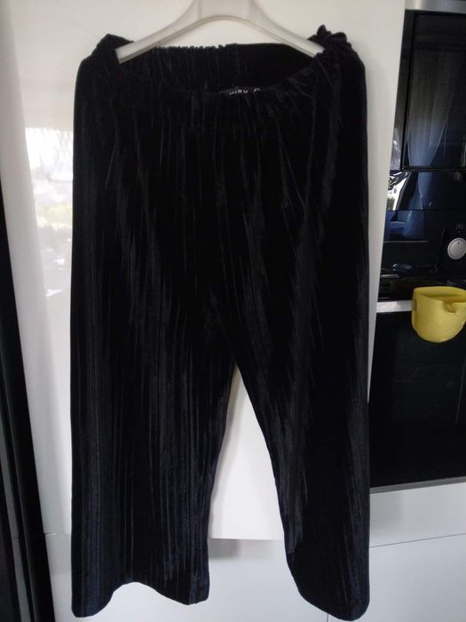 Amisu r42 XL aksamitne spodnie