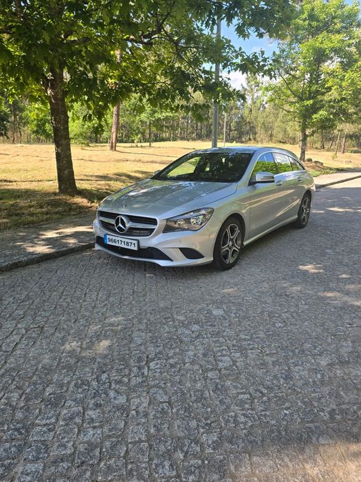 Mercedes-Benz CLA 180 d Shooting Brake