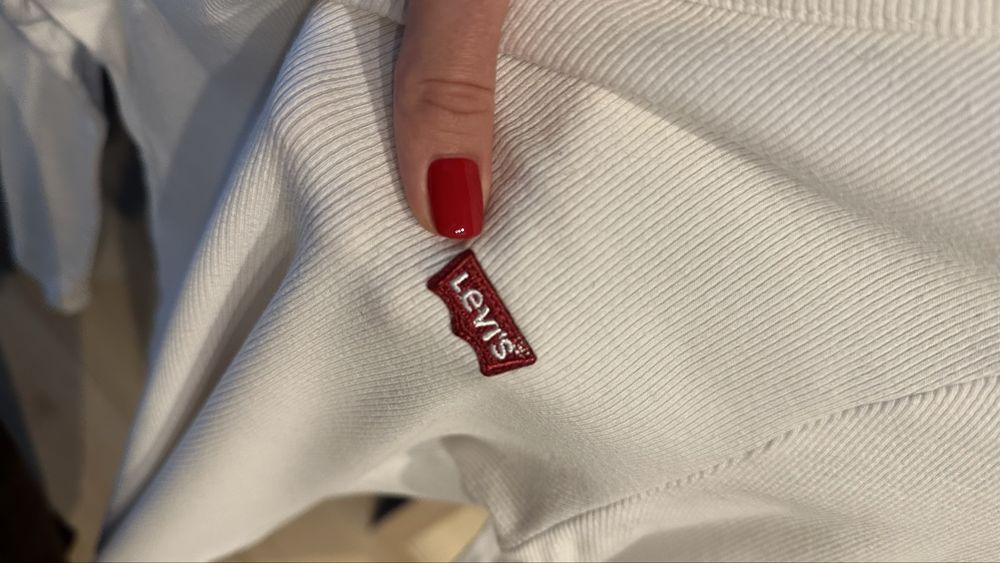 2 лонгсліви чорний і білий Levis xs