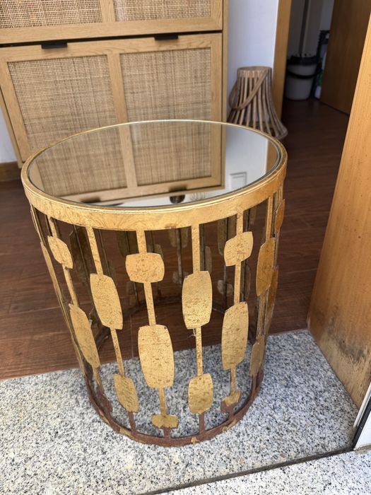Mesa de apoio tampo em vidro