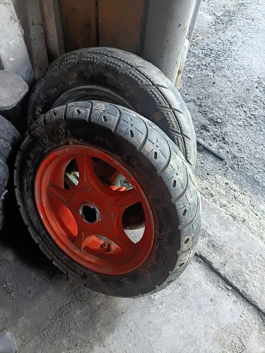 Колеса на китайський скутер