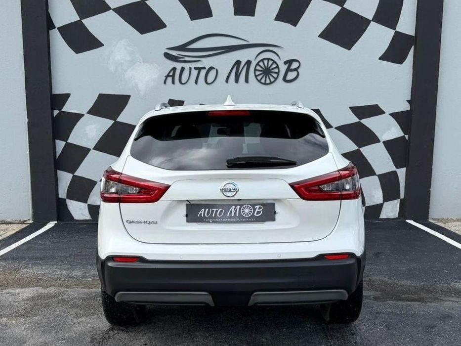 Nissan Qashqai 1.3 DIG-T N-Connecta DCT