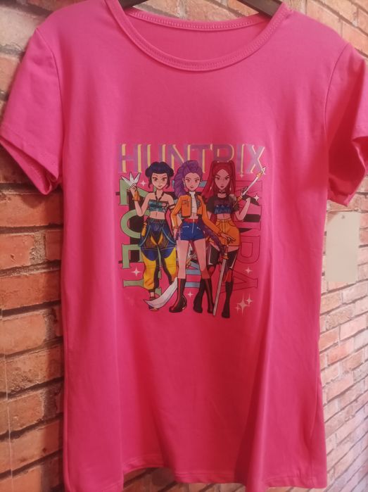 Wyprzedaż Koszulka Huntrix K-pop Różowa 158 164