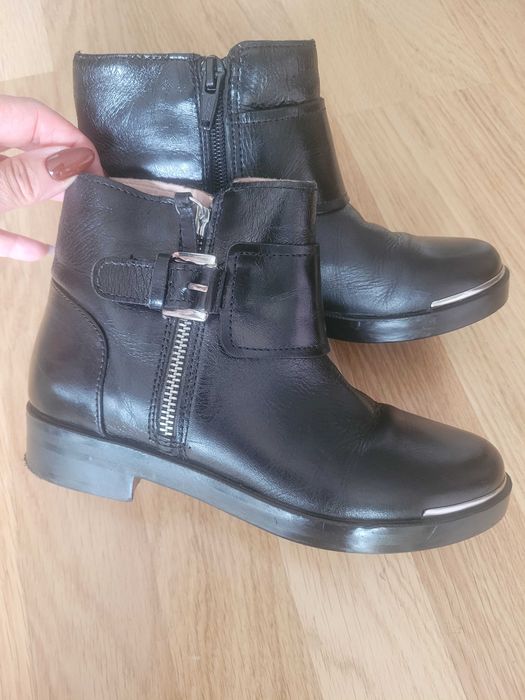 Skórzane eleganckie botki dziewczęce Zara