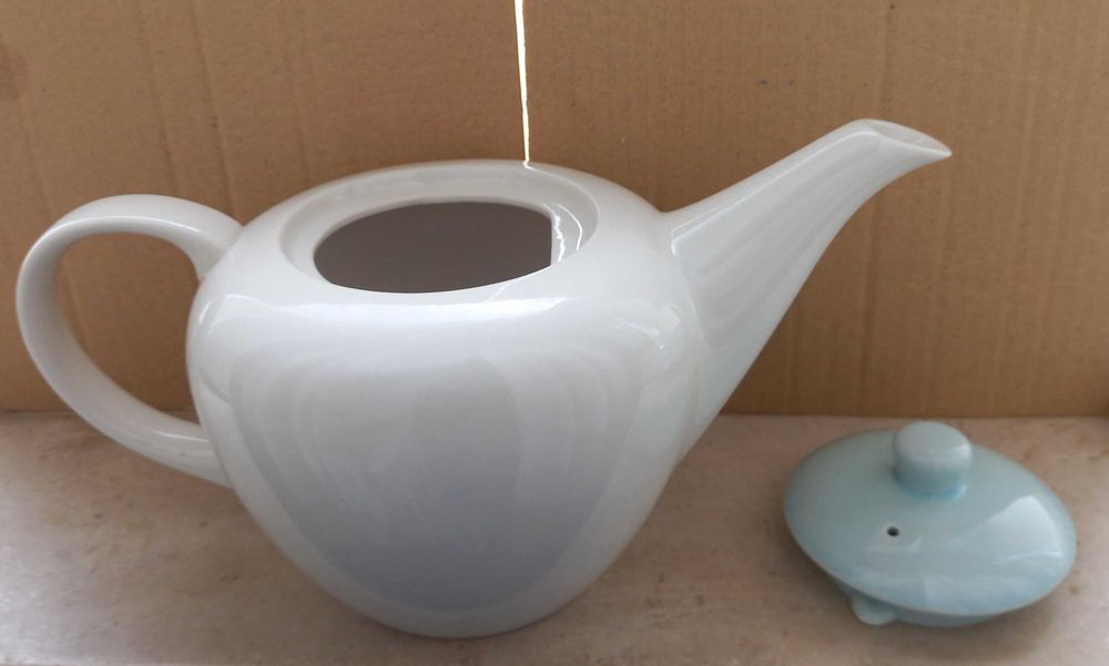 Bule de porcelana fina NOVO