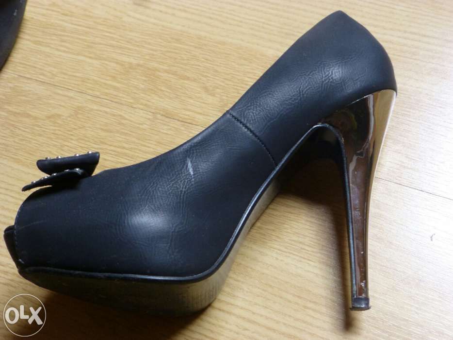Sapatos Berska, como novos, Compensados SALDOS