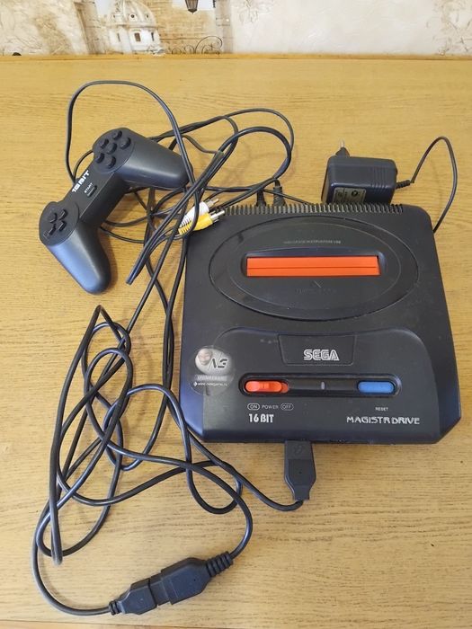 Приставка Sega в робочому стані