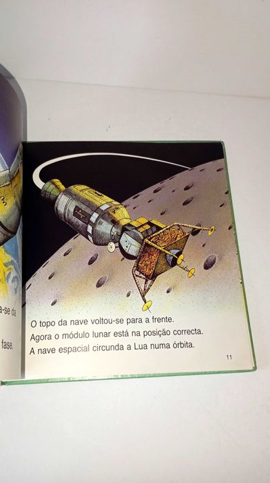 Primeira Biblioteca - Na Lua