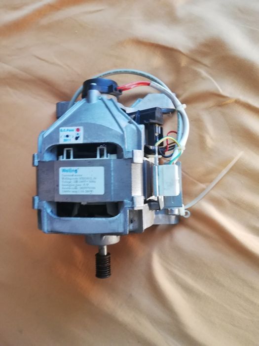 Silnik, programator z pralki Beko  WML 15106 P