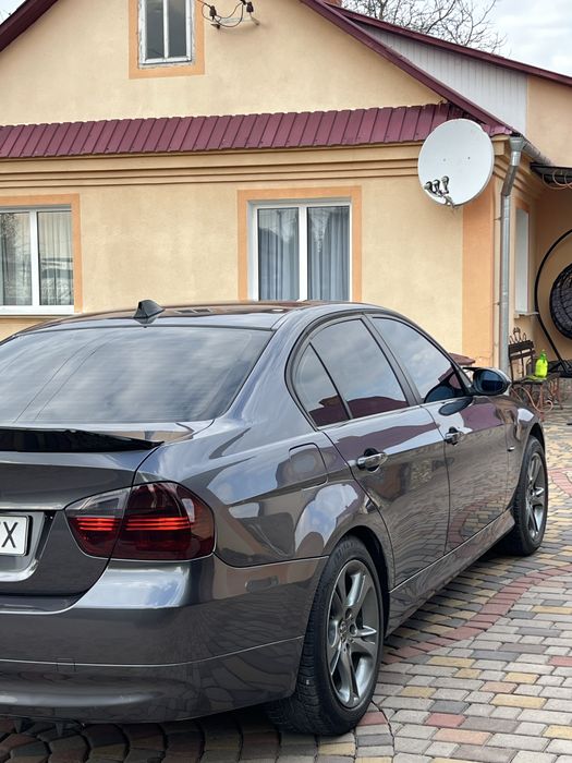 Bmw e90.