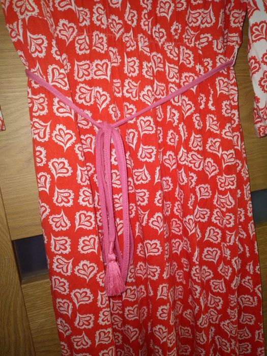 Cudna sukienka rozm M/XL biust 84/115cm