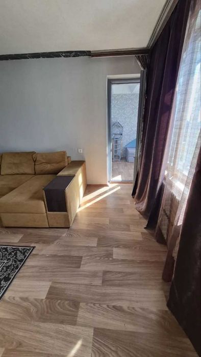 Продам ПРИЛИЧНУЮ 2-ком. на Тополе.