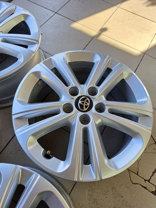 FELGI ALUMINIOWE Toyota Proace City  5x108 ET47 Oryginał