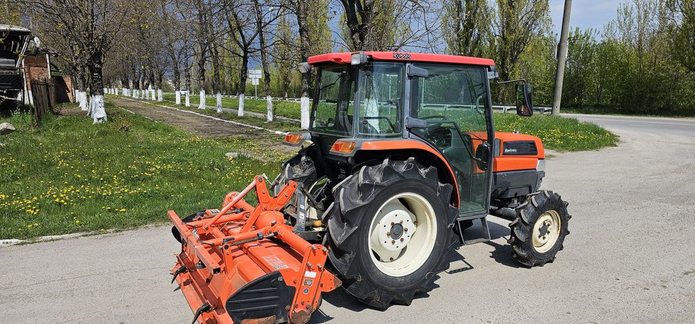 Kubota KL33 Трактор Мінітрактор