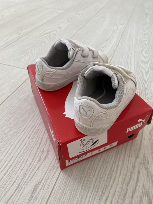 кеди Puma білого кольору