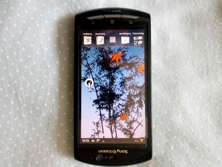 Телефон Sony Xperia, хорошее состояние, пленка, андроид 4